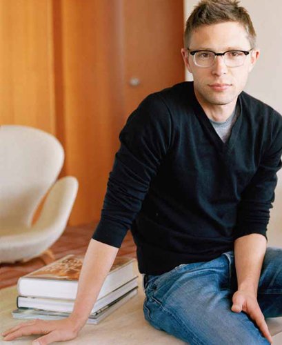 Figura 1.2 Jonah Lehrer: insights não podem ser forçados, mas é possível criar as condições ideais para inspirá-los.  Fonte: https://static01.nyt.com/images/2012/04/03/arts/JP-BOOK/JP-BOOK-popup.jpg